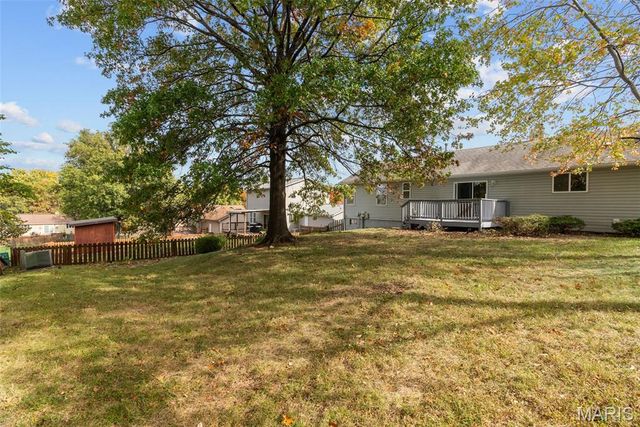 1309 Whispering Ridge Lane, St Peters, MO 63376