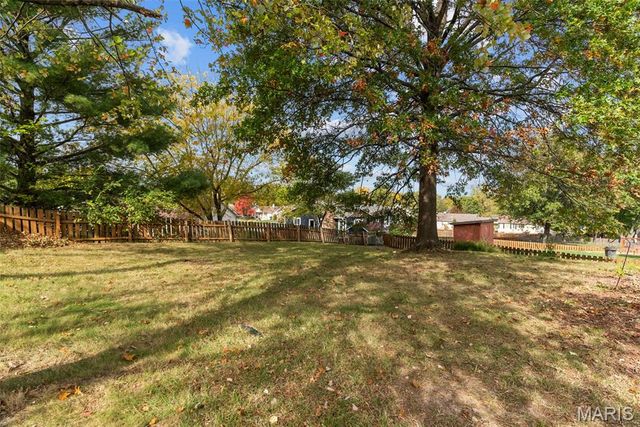 1309 Whispering Ridge Lane, St Peters, MO 63376