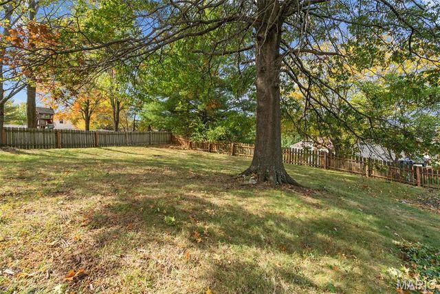 1309 Whispering Ridge Lane, St Peters, MO 63376