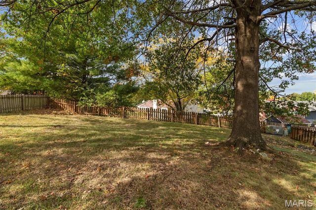 1309 Whispering Ridge Lane, St Peters, MO 63376