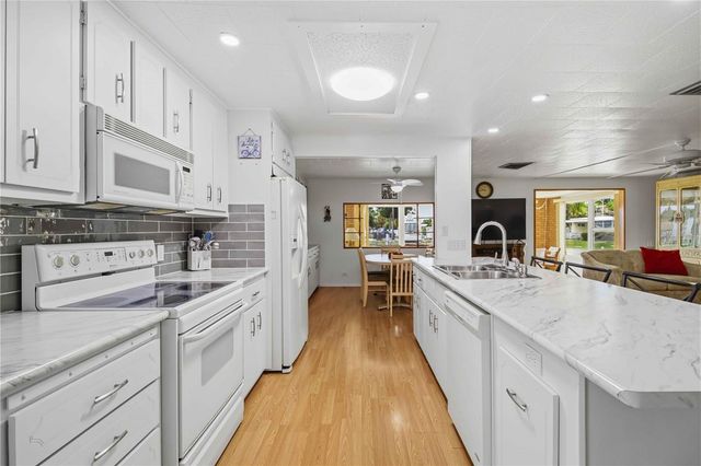 5510 DENMARK DRIVE, Bradenton, FL 34207