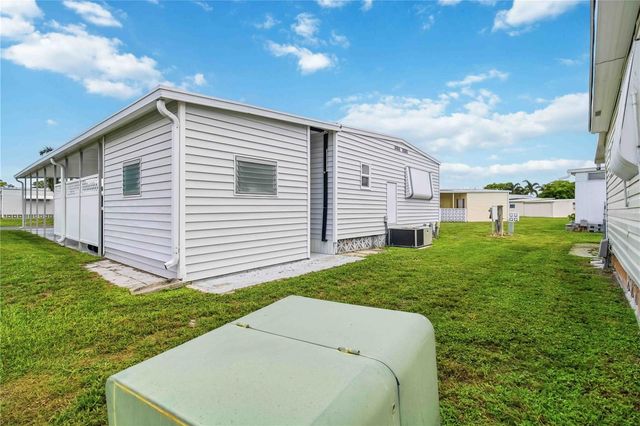 5510 DENMARK DRIVE, Bradenton, FL 34207
