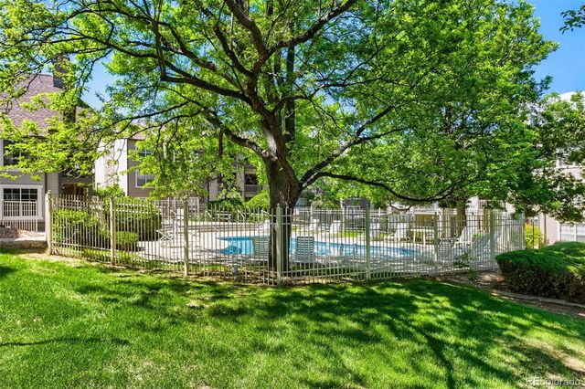 9283 E Arbor Circle F, Englewood, CO 80111
