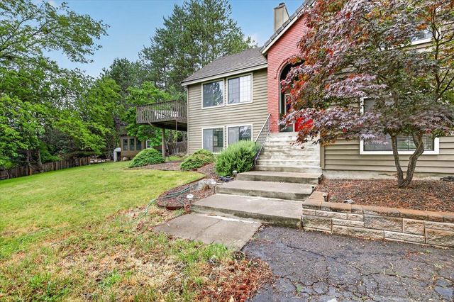 1477 Angelcrest Drive, Medford, OR 97504