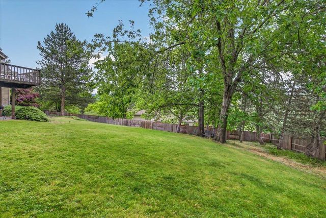 1477 Angelcrest Drive, Medford, OR 97504