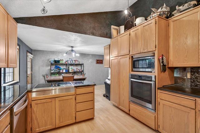 1477 Angelcrest Drive, Medford, OR 97504