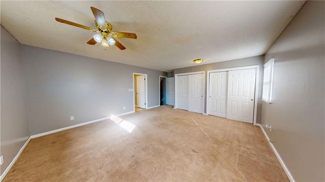 6004 NE Amazonia Road, St Joseph, MO 64505