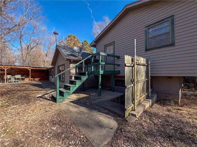 6004 NE Amazonia Road, St Joseph, MO 64505