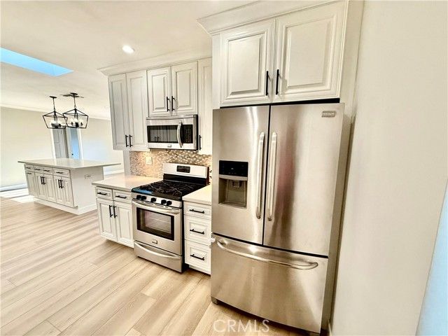 6929 Shoshone, Los Angeles, CA 91406