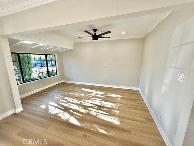 6929 Shoshone, Los Angeles, CA 91406