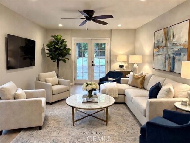 6929 Shoshone, Los Angeles, CA 91406