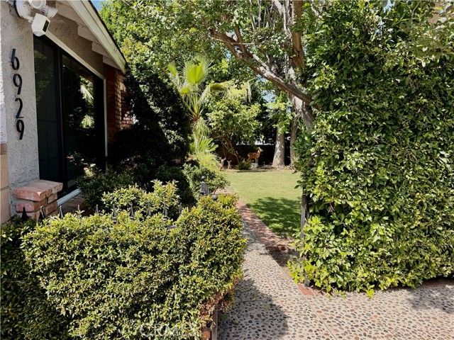 6929 Shoshone, Los Angeles, CA 91406