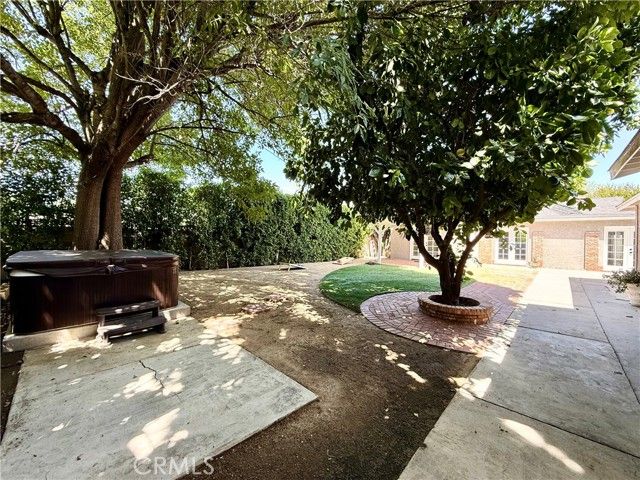 6929 Shoshone, Los Angeles, CA 91406