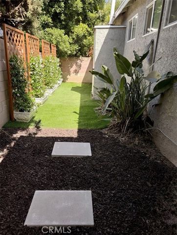 6929 Shoshone, Los Angeles, CA 91406