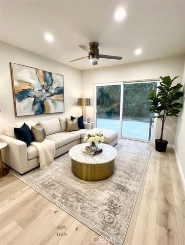 6929 Shoshone, Los Angeles, CA 91406