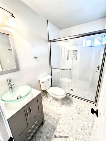 6929 Shoshone, Los Angeles, CA 91406