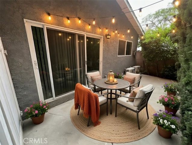 6929 Shoshone, Los Angeles, CA 91406