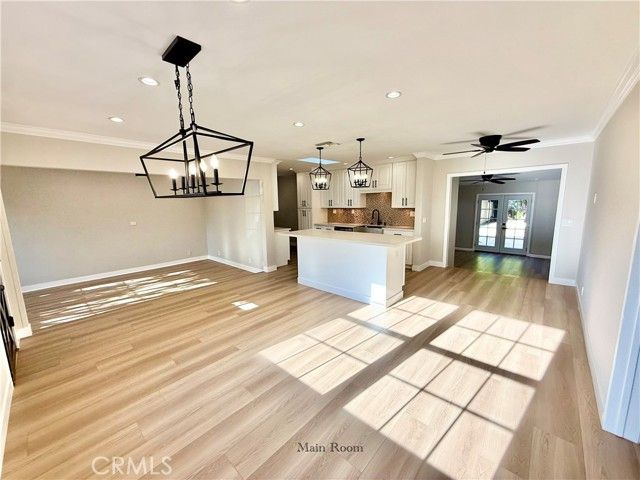 6929 Shoshone, Los Angeles, CA 91406