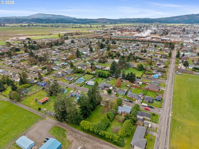 509 WILLIAMS Ave, Tillamook, OR 97141