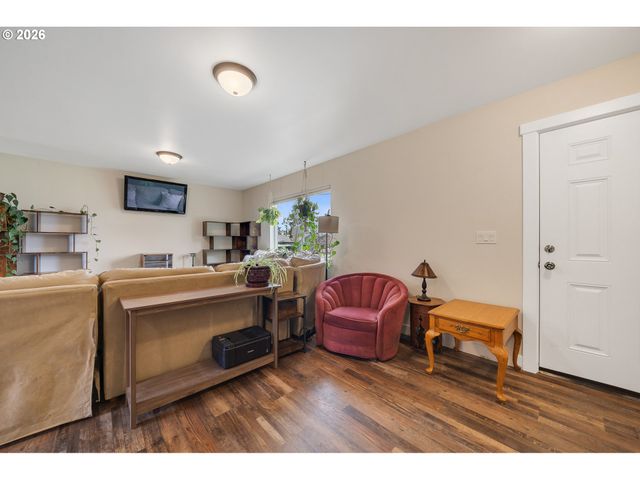 509 WILLIAMS Ave, Tillamook, OR 97141