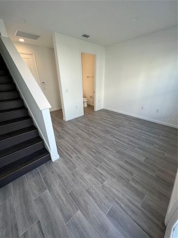 2257 VALENTINE ALLEY, Orlando, FL 32804