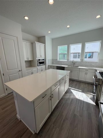 2257 VALENTINE ALLEY, Orlando, FL 32804