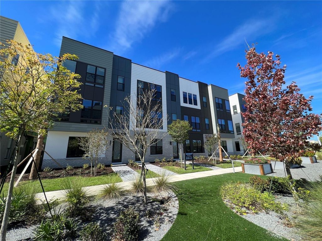 2257 VALENTINE ALLEY, Orlando, FL 32804