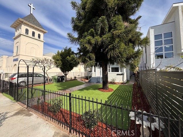 1334 S Berendo Street, Los Angeles, CA 90006