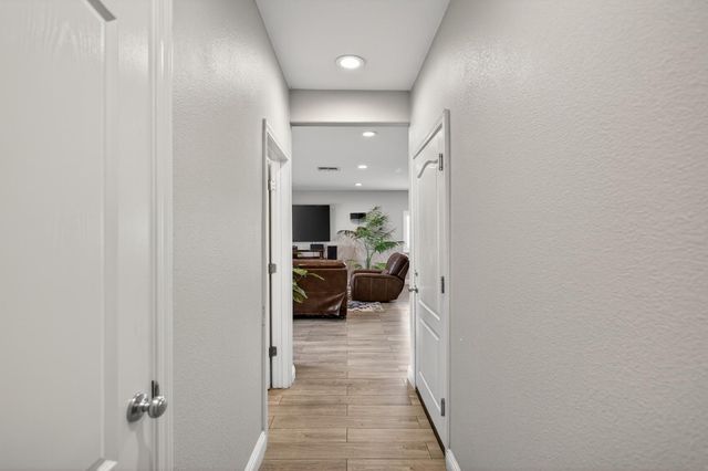 1456 BAMBOO St, Plumas Lake, CA 95961