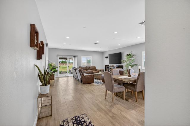 1456 BAMBOO St, Plumas Lake, CA 95961
