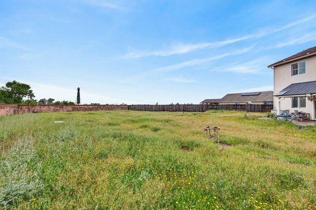 1456 BAMBOO St, Plumas Lake, CA 95961
