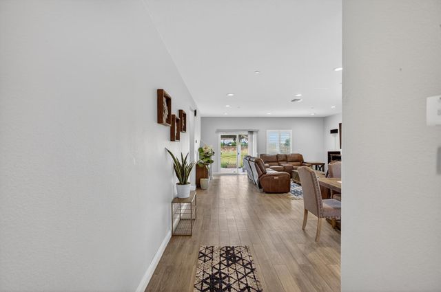1456 BAMBOO St, Plumas Lake, CA 95961