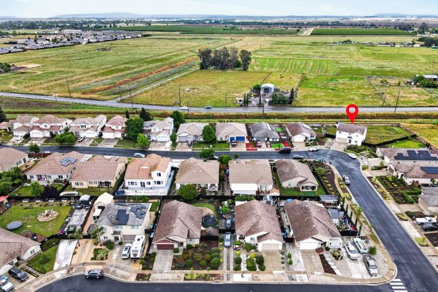 1456 BAMBOO St, Plumas Lake, CA 95961