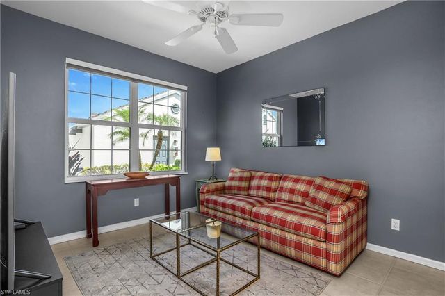 5959 Sand Wedge LN 403, Naples, FL 34110