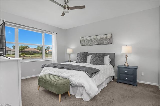 5959 Sand Wedge LN 403, Naples, FL 34110