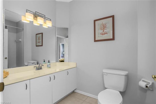 5959 Sand Wedge LN 403, Naples, FL 34110