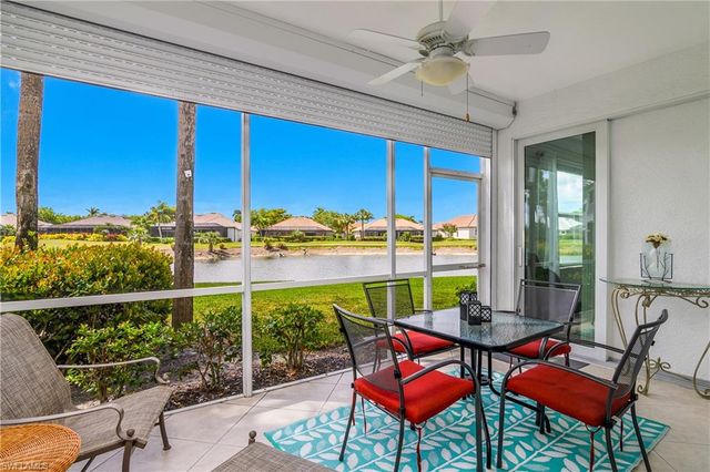 5959 Sand Wedge LN 403, Naples, FL 34110