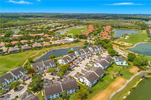 5959 Sand Wedge LN 403, Naples, FL 34110