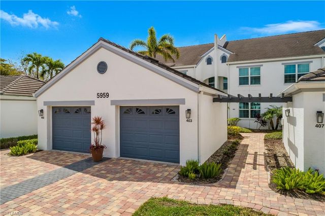 5959 Sand Wedge LN 403, Naples, FL 34110