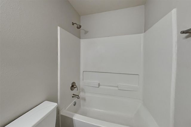 25819 Oakridge Forest Lane, Spring, TX 77386