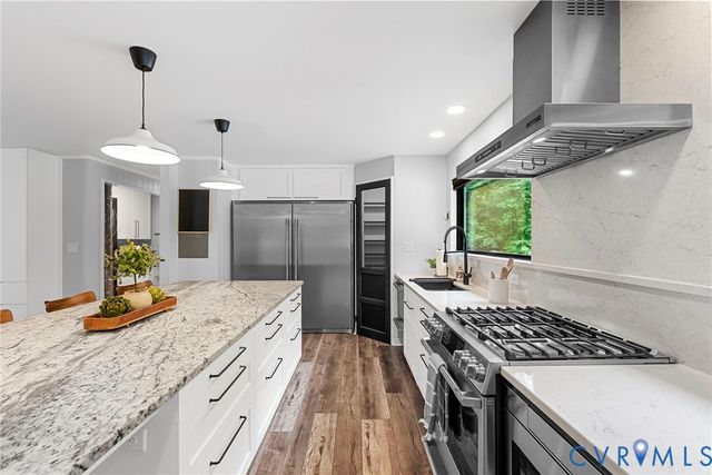 11542 Chester Station Dr, Chester, VA 23831