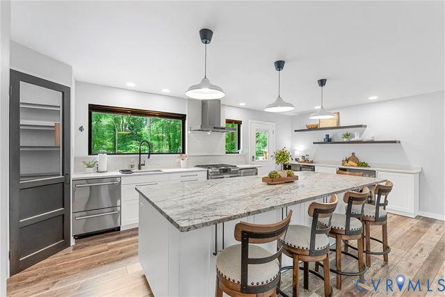 11542 Chester Station Dr, Chester, VA 23831