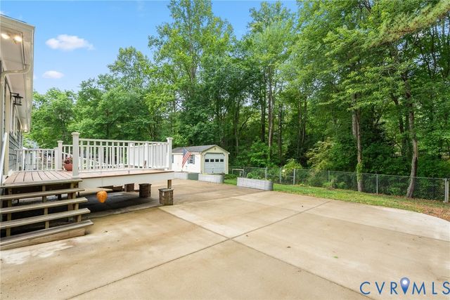 11542 Chester Station Dr, Chester, VA 23831
