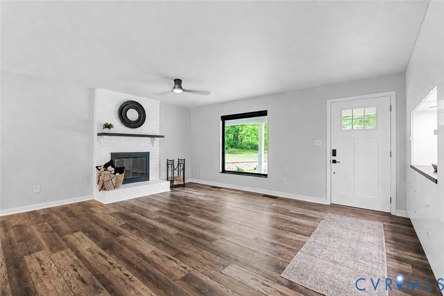 11542 Chester Station Dr, Chester, VA 23831