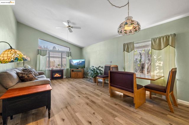 12700 Red Maple Cir Spc 22 SPC 22, Sonora, CA 95370