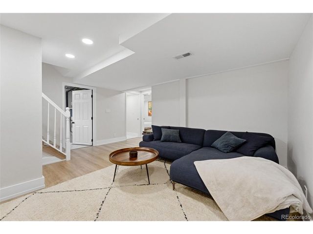 1121 S Cook St, Denver, CO 80210
