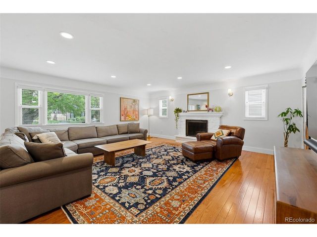 1121 S Cook St, Denver, CO 80210