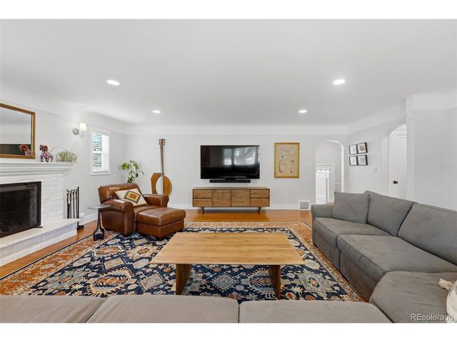 1121 S Cook St, Denver, CO 80210