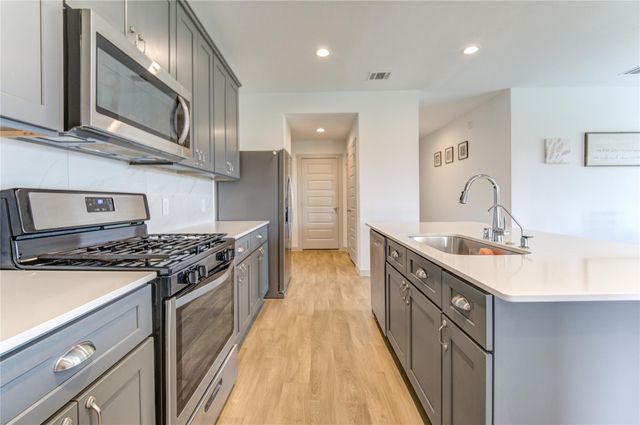 403 Rain Water Lane, Baytown, TX 77523