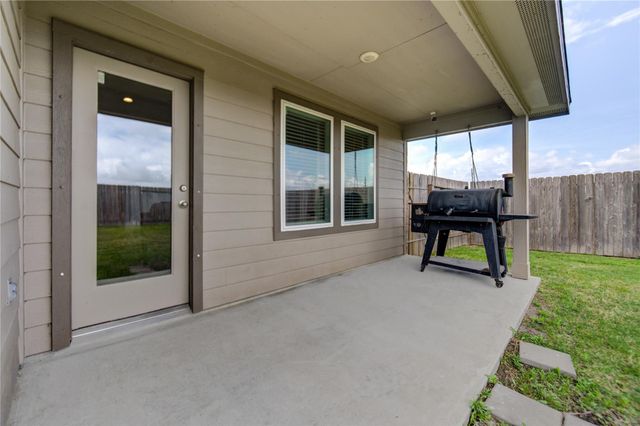 403 Rain Water Lane, Baytown, TX 77523